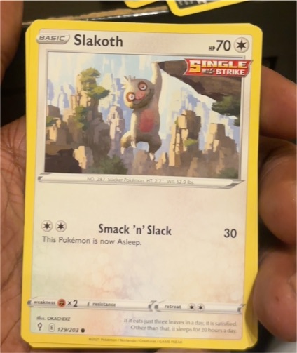 2021 Pokémon Evolving Skies #129 Slakoth — front