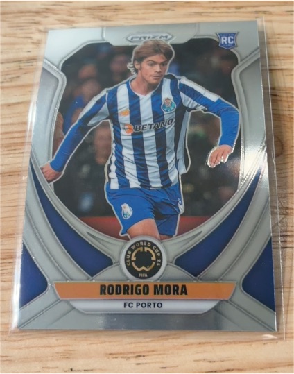 2025 Panini Prizm FIFA Club World Cup #98 Rodrigo Mora — front