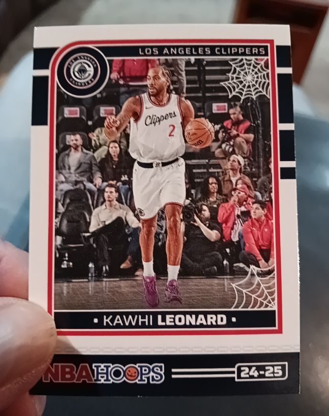 2024-25 Panini Haunted Hoops #194 Kawhi Leonard — front
