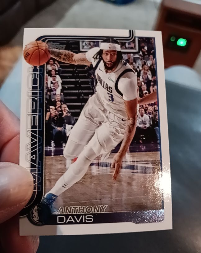 2025 Topps #169 Anthony Davis — front