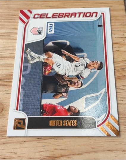 2023-24 Panini Donruss Celebration #9 Christian Pulisic — front
