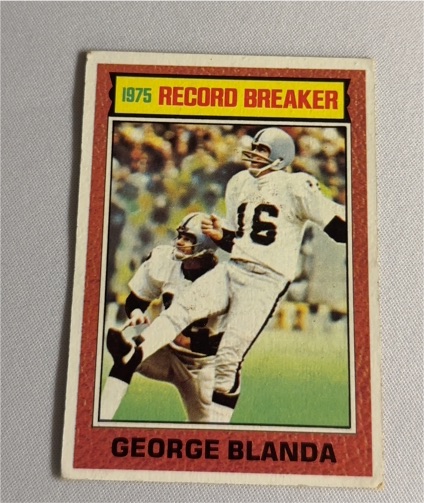 1976 Topps #1 George Blanda Record Breaker — front