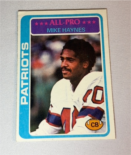 1978 Topps #380 Mike Haynes — front