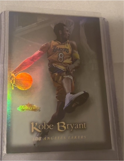 2000-01 Fleer Showcase #85 Kobe Bryant — front