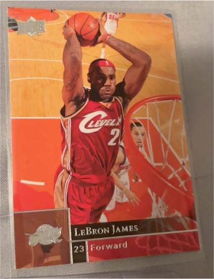 2009-10 Upper Deck #28 LeBron James Cleveland Cavaliers — front