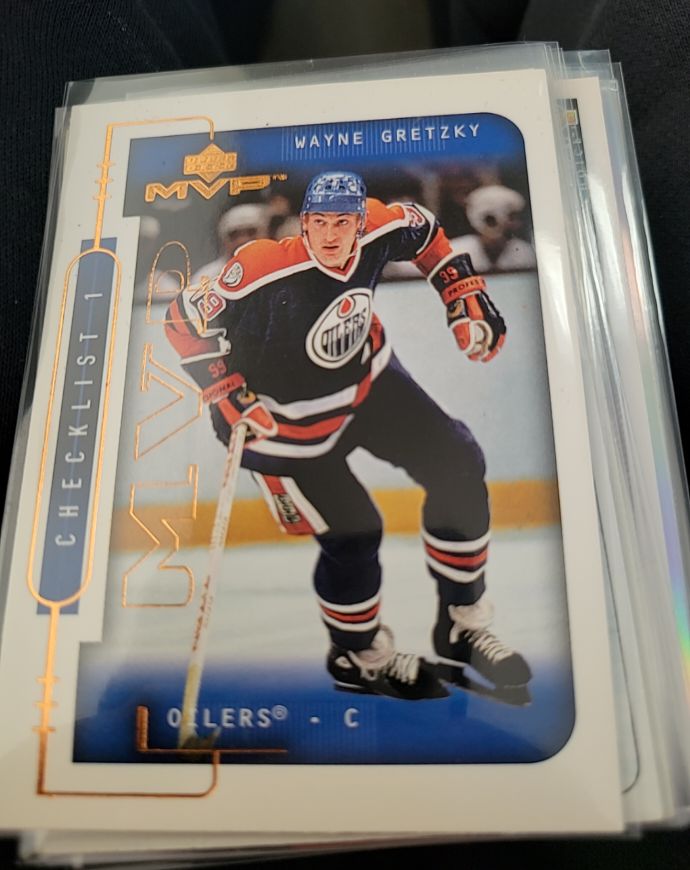 1999-00 Upper Deck MVP #219 Wayne Gretzky — front