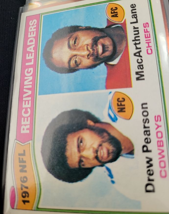 1977 Topps #2 1976 Receiving Leaders (Drew Pearson / MacArthur Lane) — front