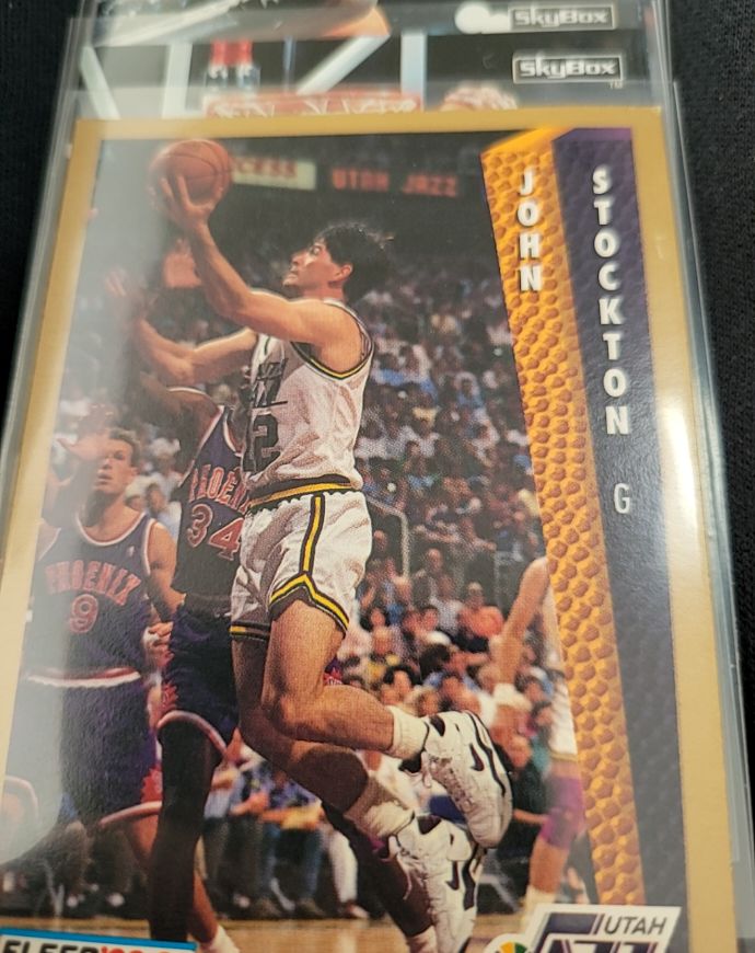1992-93 Fleer #227 John Stockton — front