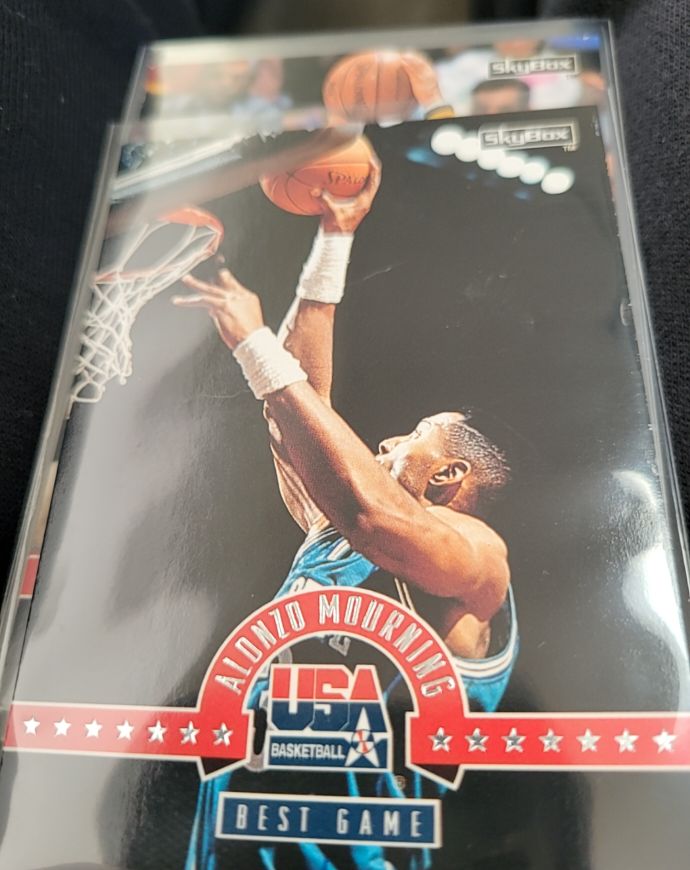 1994 SkyBox USA #3 Alonzo Mourning — front