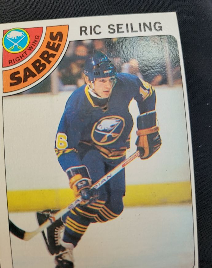 1978-79 Topps #242 Ric Seiling — front