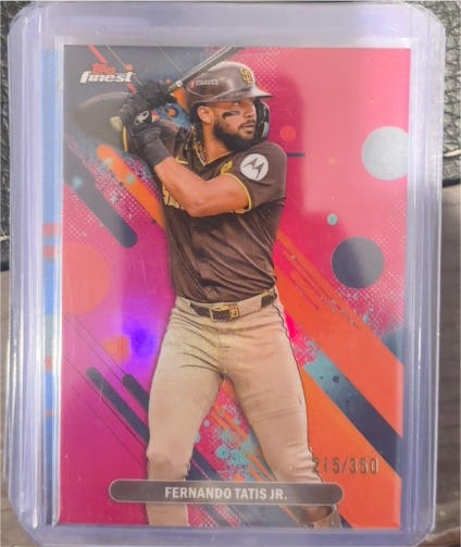 2025 Topps Finest #13 Fernando Tatis Jr. Magenta Refractor /350 — front