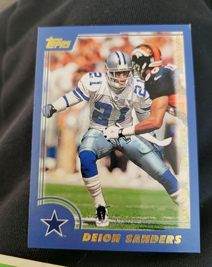 2000 Topps #112 Deion Sanders — front