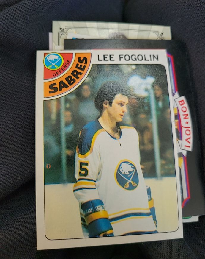 1978-79 O-Pee-Chee #27 Lee Fogolin — front