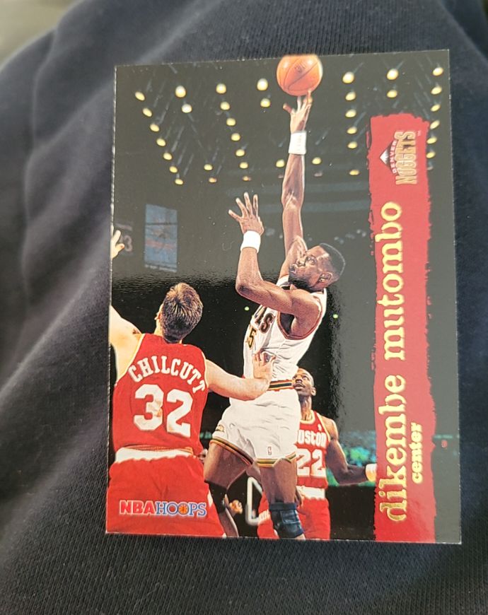 1995-96 Hoops #40 Dikembe Mutombo Denver Nuggets — front