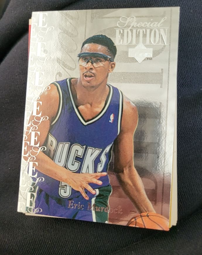 1995-96 Upper Deck Special Edition #48 Eric Murdock — front