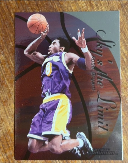 1999-00 SkyBox Dominion #8 Kobe Bryant Sky's the Limit — front