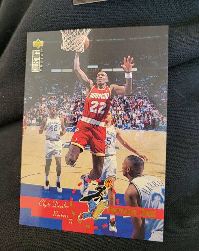 1995 Upper Deck Collector's Choice #199 Clyde Drexler Professor Dunk Houston Rockets — front