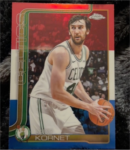 2025-26 Topps Chrome #37 Luke Kornet — front