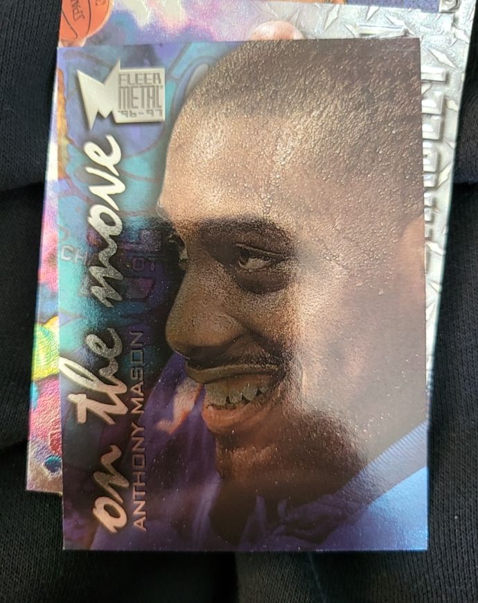 1996-97 Fleer Metal On the Move #117 Anthony Mason — front