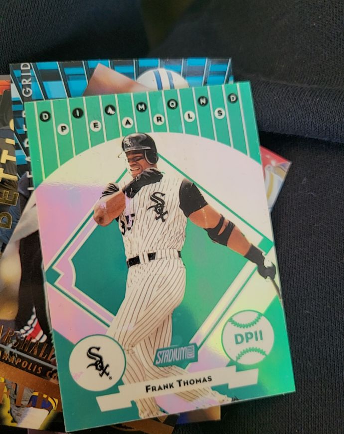 2000 Topps Stadium Club Diamond Pearls #DP11 Frank Thomas — front