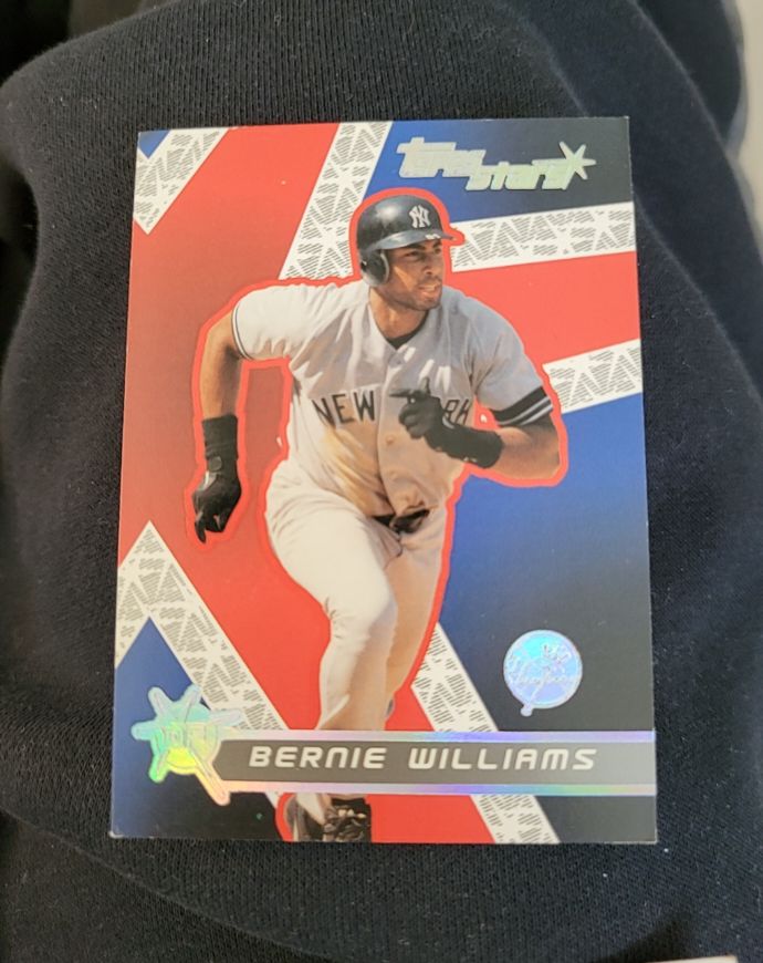 2001 Topps Stars #99 Bernie Williams — front