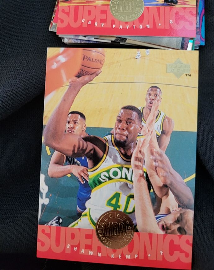 1995-96 Upper Deck #172 Shawn Kemp Seattle SuperSonics — front