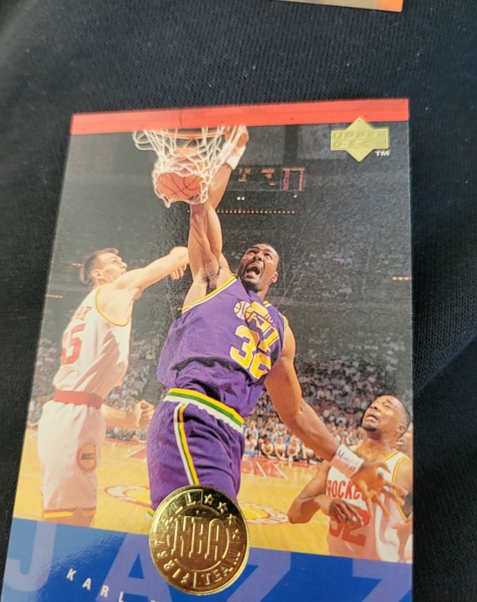1995-96 Upper Deck #166 Karl Malone — front