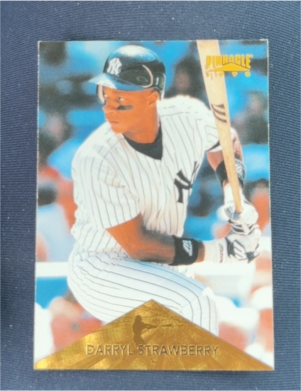 1996 Pinnacle Darryl Strawberry — front