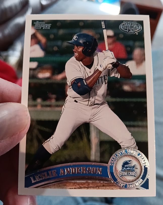 2011 Topps Pro Debut #4 Leslie Anderson — front