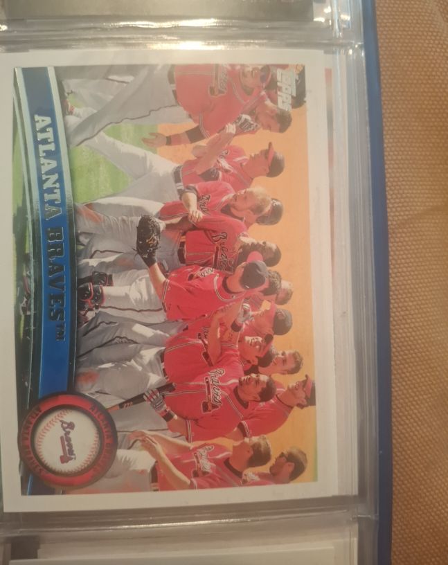 2011 Topps #319 Atlanta Braves — front