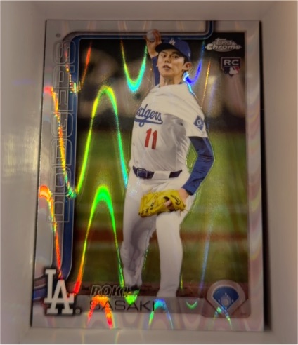 2025 Topps Chrome #217 Roki Sasaki — front