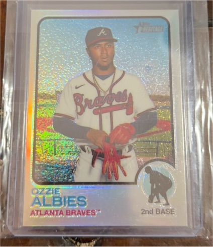 2022 Topps Heritage #378 Ozzie Albies — front