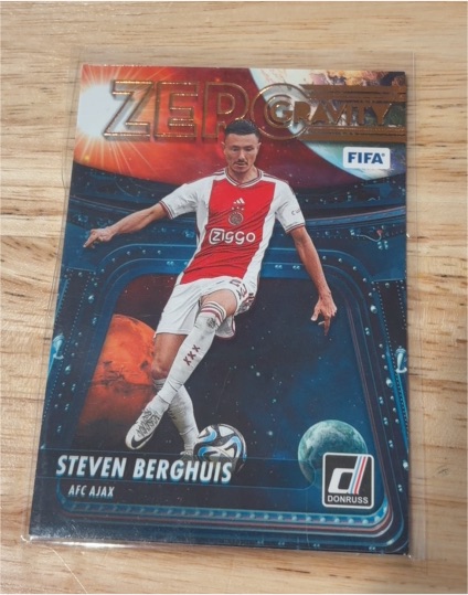 2023-24 Panini Donruss Zero Gravity #22 Steven Berghuis — front