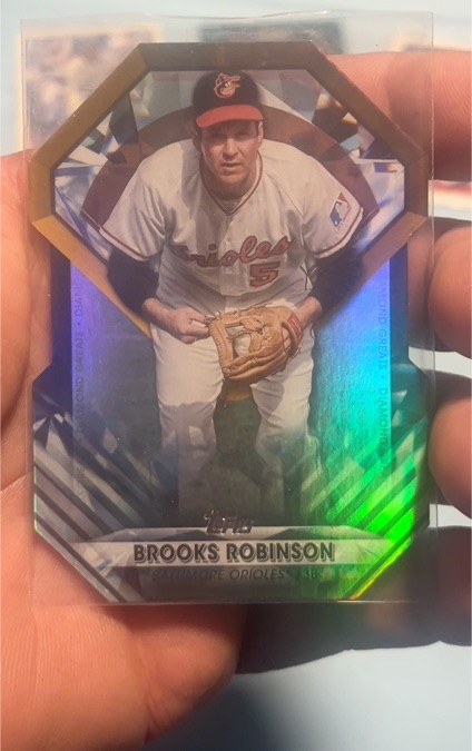 2022 Topps Series 2 Diamond Greats Die-Cuts #DGDC-28 Brooks Robinson — front