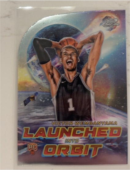 2023-24 Topps Cosmic Chrome #LIO-1 Victor Wembanyama Launched Into Orbit — front
