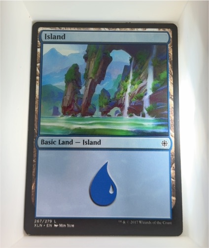 2017 Magic: The Gathering XLN #267 Island — front