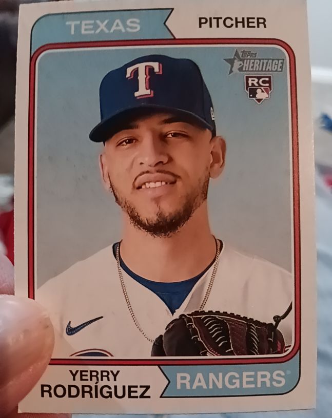 2023 Topps Heritage #320 Yerry Rodríguez — front
