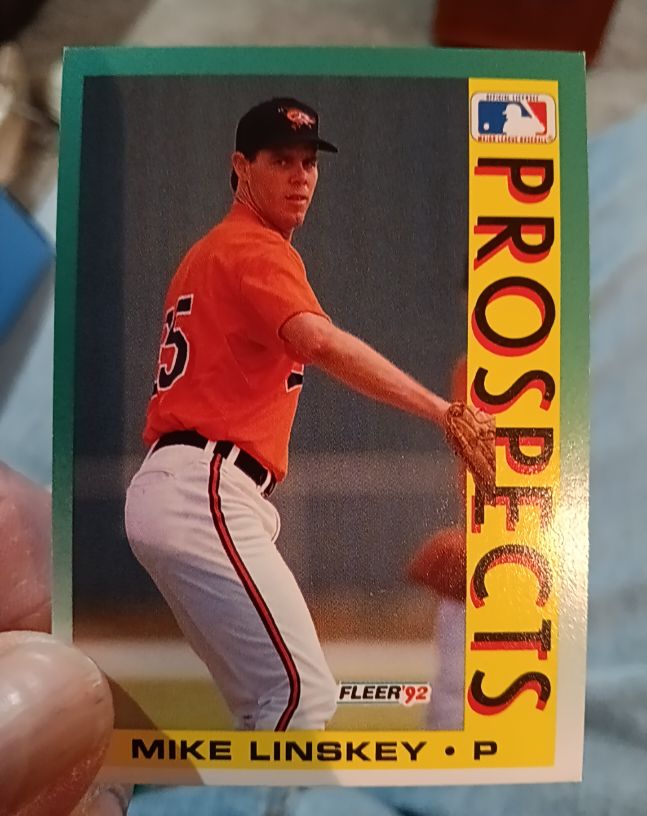 1992 Fleer #663 Mike Linskey — front