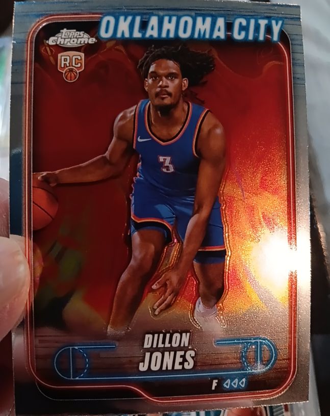 2024-25 Topps Chrome #189 Dillon Jones — front