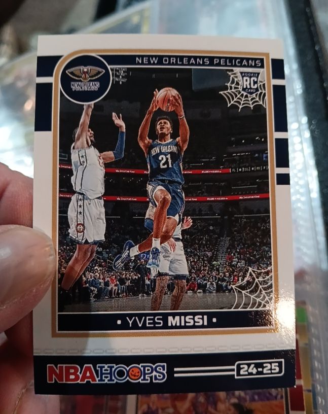 2024-25 Panini Haunted Hoops #269 Yves Missi — front