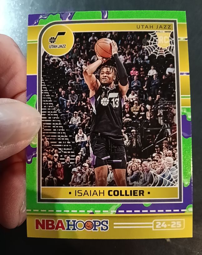 2024-25 Panini Haunted Hoops #254 Isaiah Collier — front