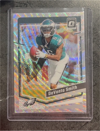 2023 Donruss Optic #66 DeVonta Smith — front