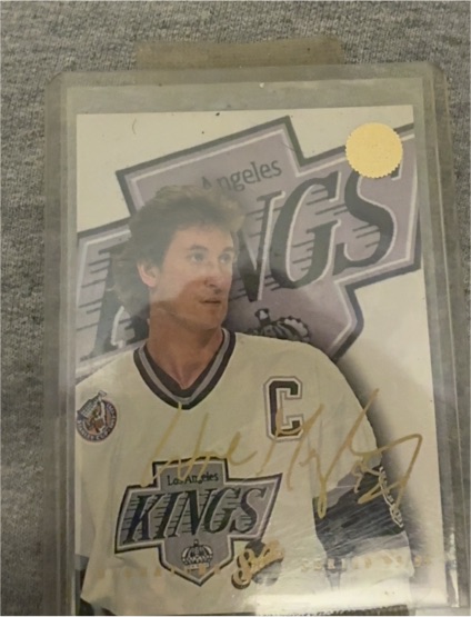 1993-94 Leaf Studio Signature Series #4 Wayne Gretzky — front