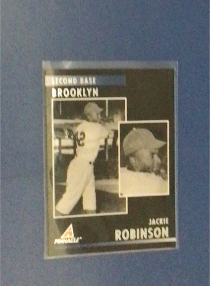 1991 Pinnacle #30 Jackie Robinson — front