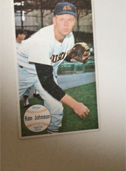 1964 Topps Giants #2 Ken Johnson — front