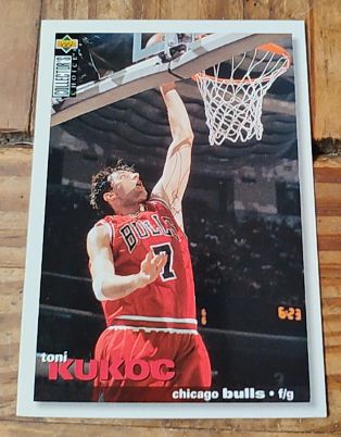 1995-96 Upper Deck Collector's Choice #279 Toni Kukoc — front