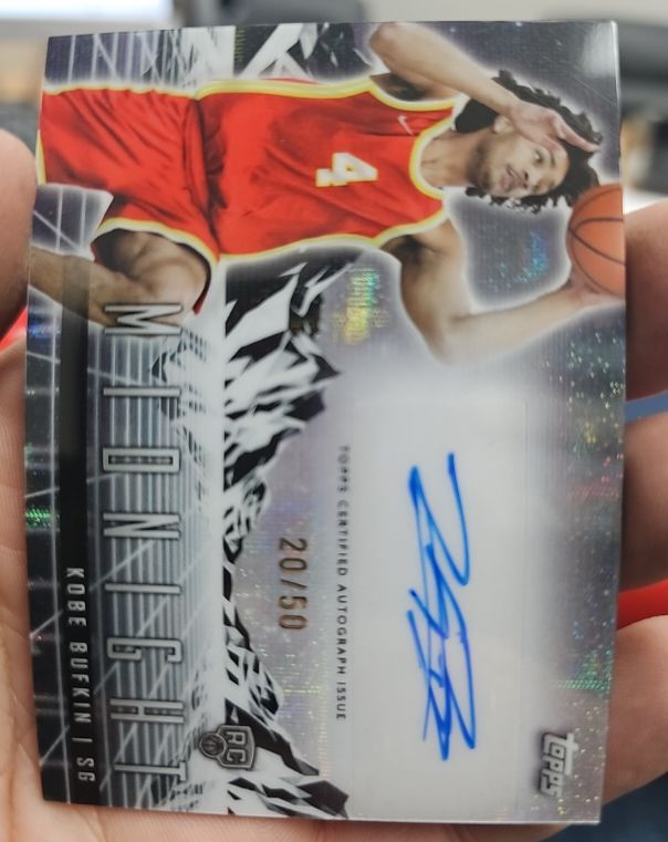 2023-24 Topps Midnight Rookie Horizon Signatures #RHS-KB Kobe Bufkin — front