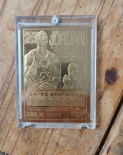 1995 Upper Deck 23 Karat Gold Foil Michael Jordan — front