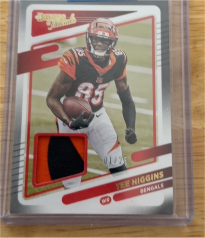 2021 Donruss Threads #DT9 Tee Higgins — front