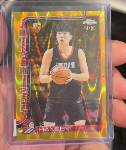 2025-26 Topps Chrome #266 Yang Hansen — front